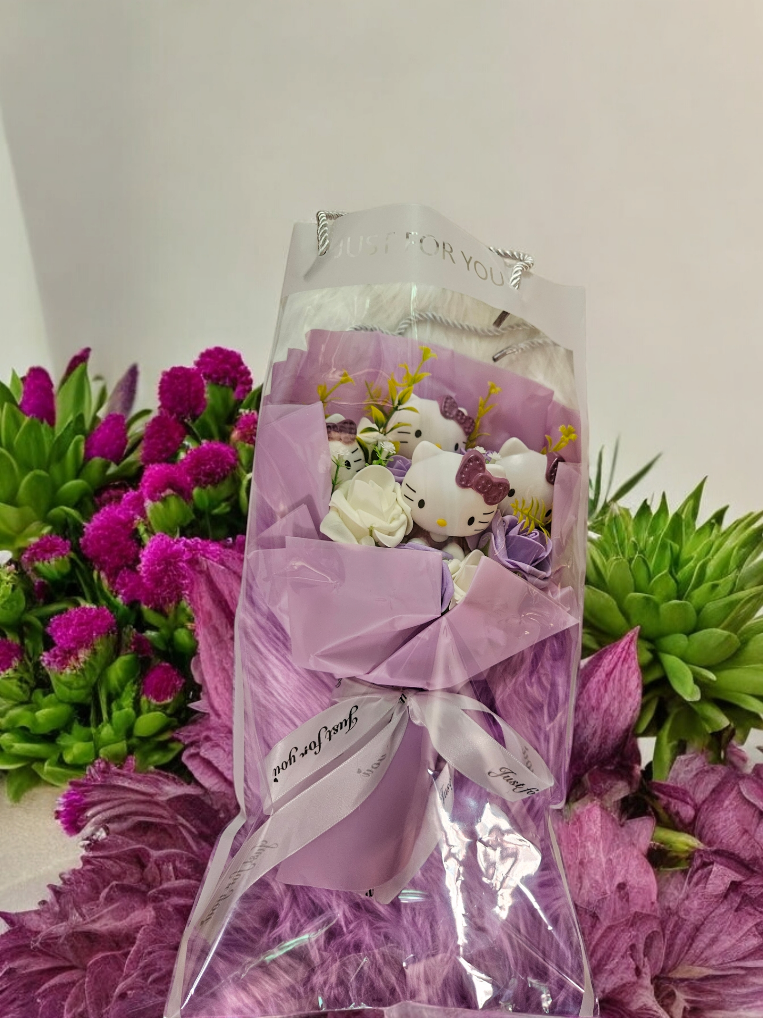 Ramo de rosas de jabón morado de Hong Kong