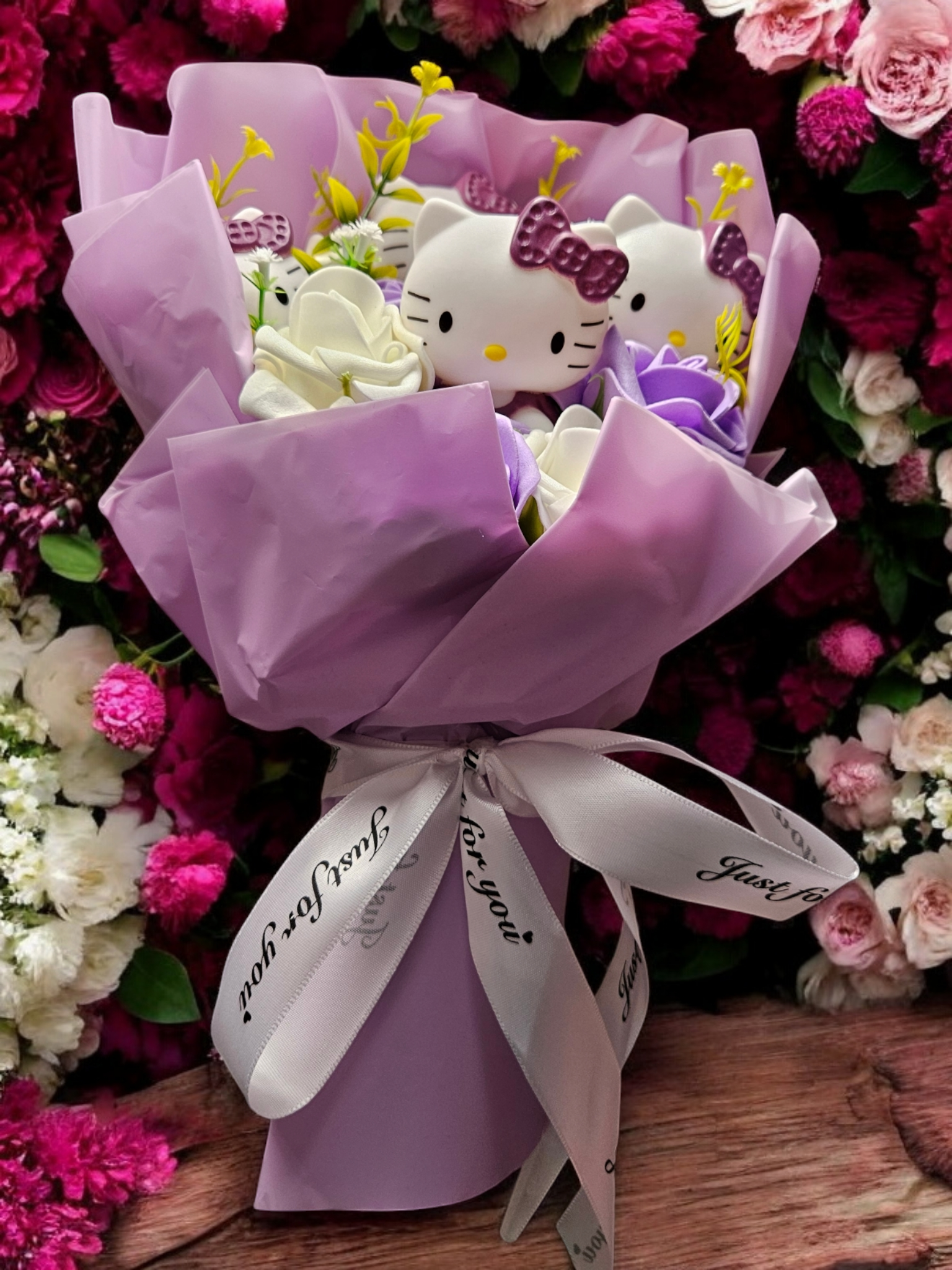 Ramo de rosas de jabón morado de Hong Kong
