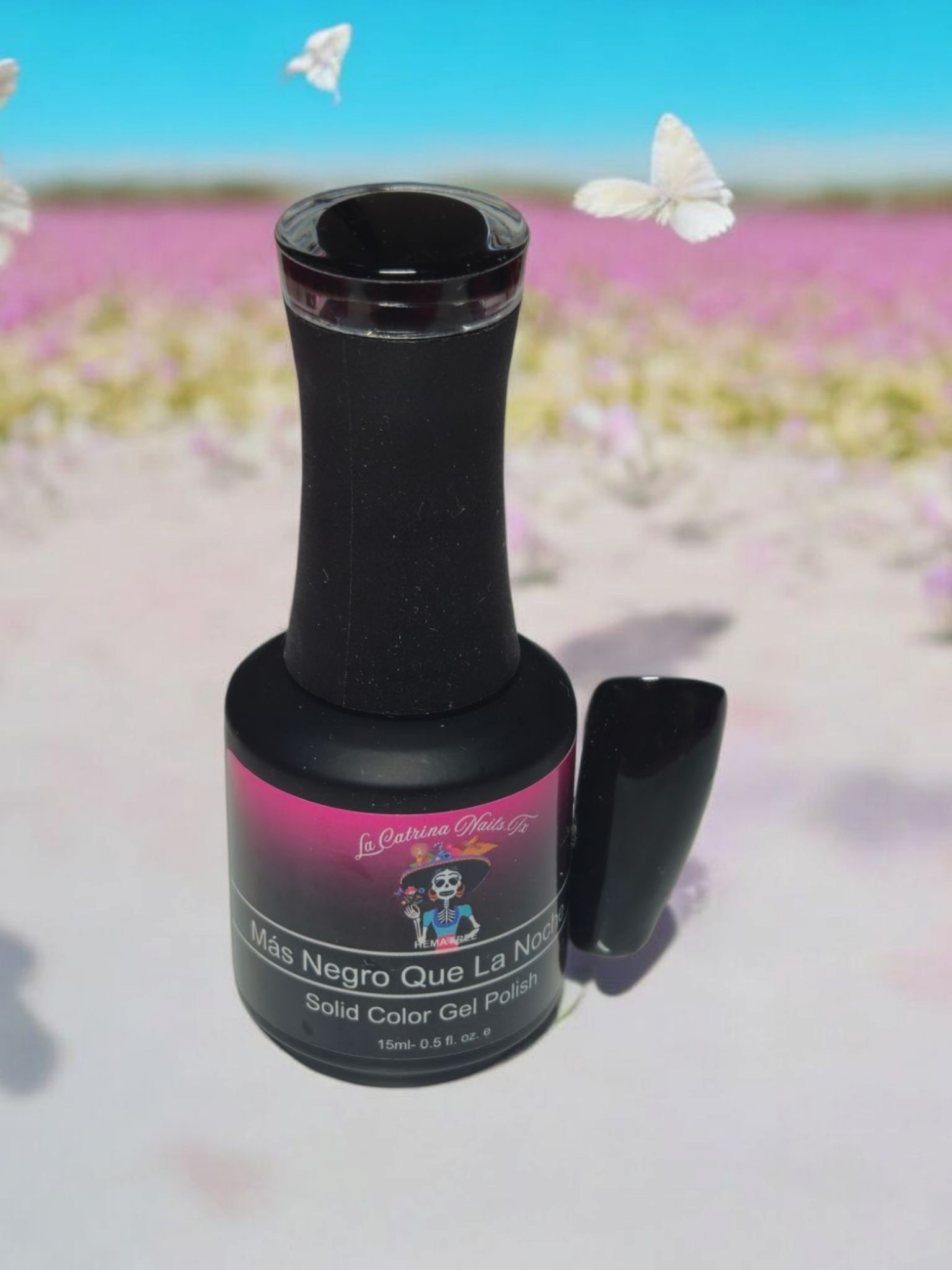 La Catrina Nails.Tx~ Albo y Mas Negro Que La Noche (White and Black) HEMA-free gel polishes