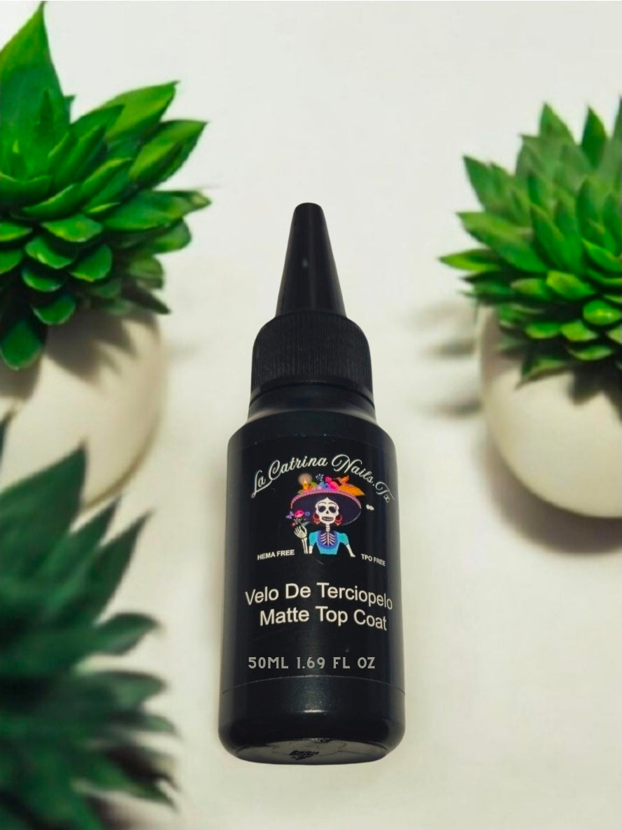 50ML Bottle of Chrome Proof Velo De Terciopelo Matte Top Coat