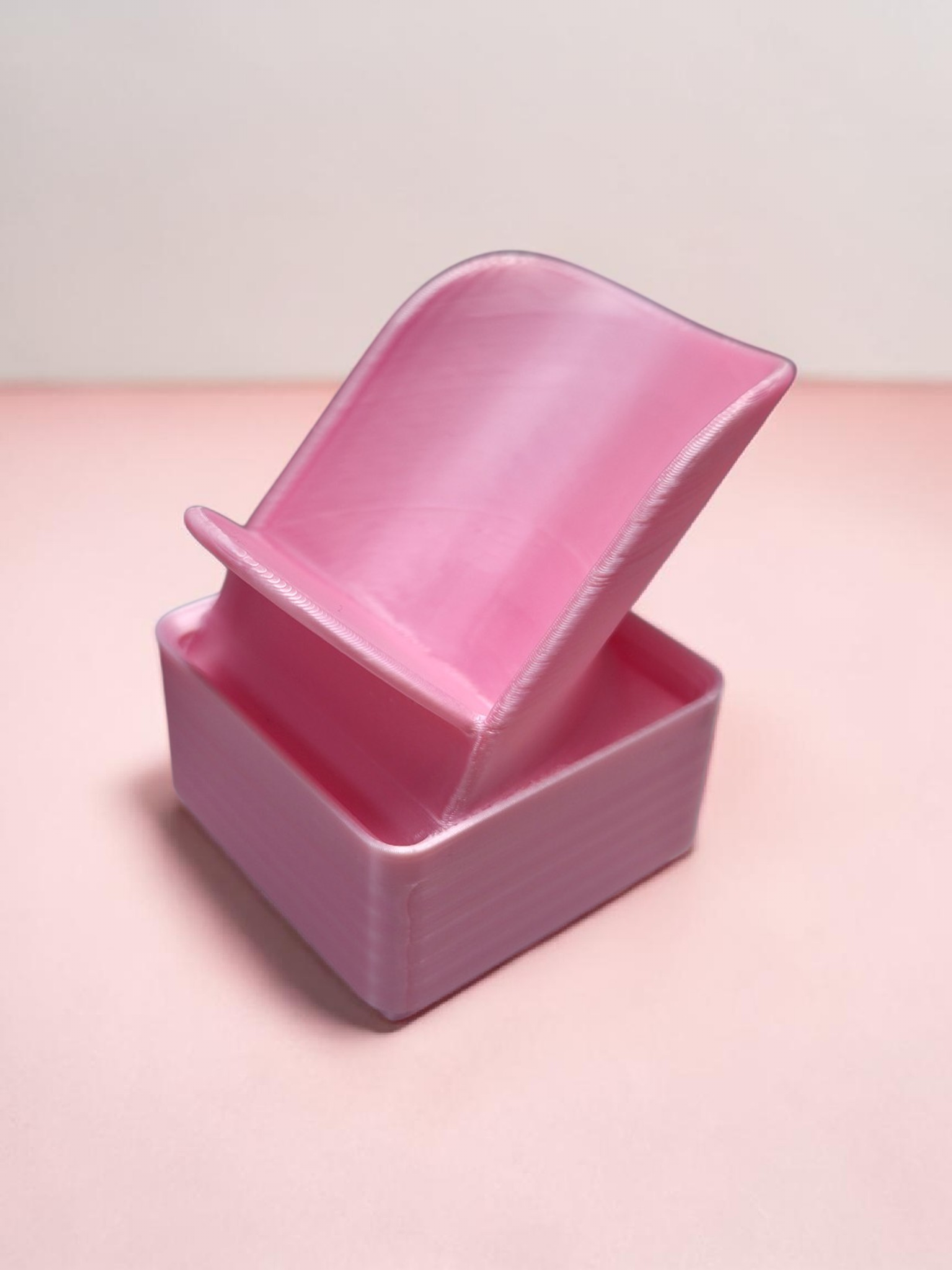 Movie Chair / Gel Polish Holder/ 3D Printed Silk PLA